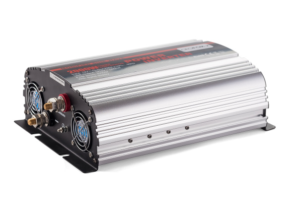 Автомобильный инвертор Geofox MD 2500W/12v-2р