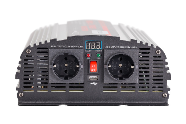 Автомобильный инвертор Geofox MD 2500W/12v-2р
