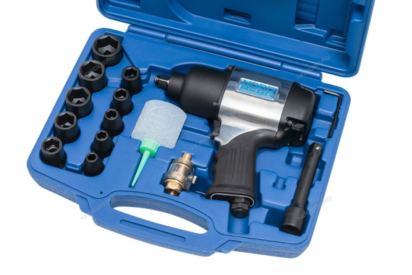 Пневмогайковерт в кейсе с головками 1/2" NORDBERG IT250KIT