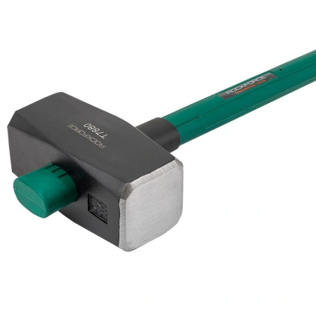 Кувалда с фиберглассовой ручкой и резиновой противоскользящей накладкой (8000г,L ручки-800мм)