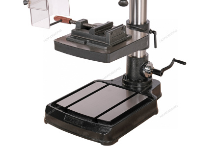 Станок сверлильный профессиональный NORDBERG ND2554PV (1100 Вт, 25 мм, вариатор скорости, нарезание резьбы, тиски)